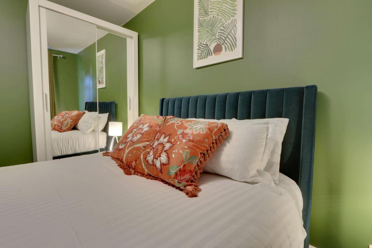 #Upmarket, Exceptional 4 Bed House, With Free Parking, Close To Amenities And Supermarkets Σέφιλντ Εξωτερικό φωτογραφία
