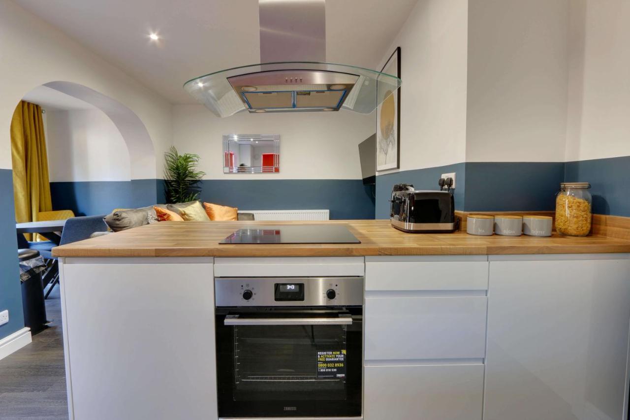 #Upmarket, Exceptional 4 Bed House, With Free Parking, Close To Amenities And Supermarkets Σέφιλντ Εξωτερικό φωτογραφία